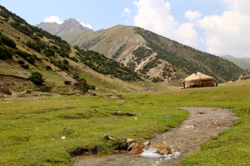habitat traditionnel kirghize