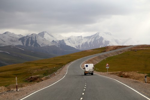 Super paysage du Kirghizstan